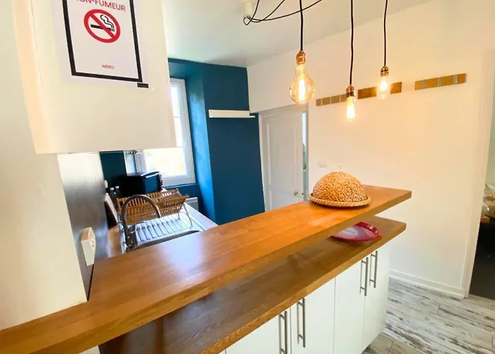 La Comedie - Centre - La Conciergerie. ポアティエ