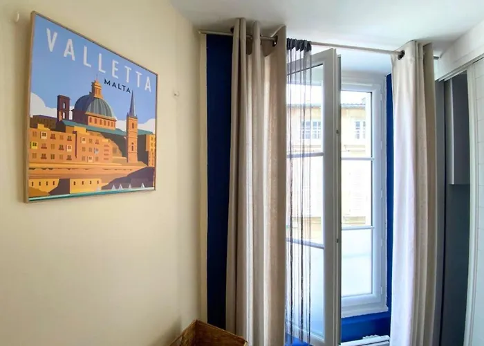 La Comedie - Centre - La Conciergerie.