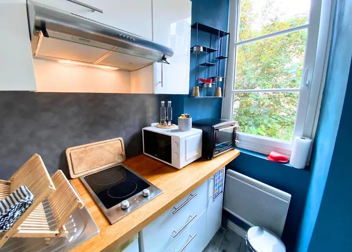 La Comedie - Centre - La Conciergerie. * ポアティエ